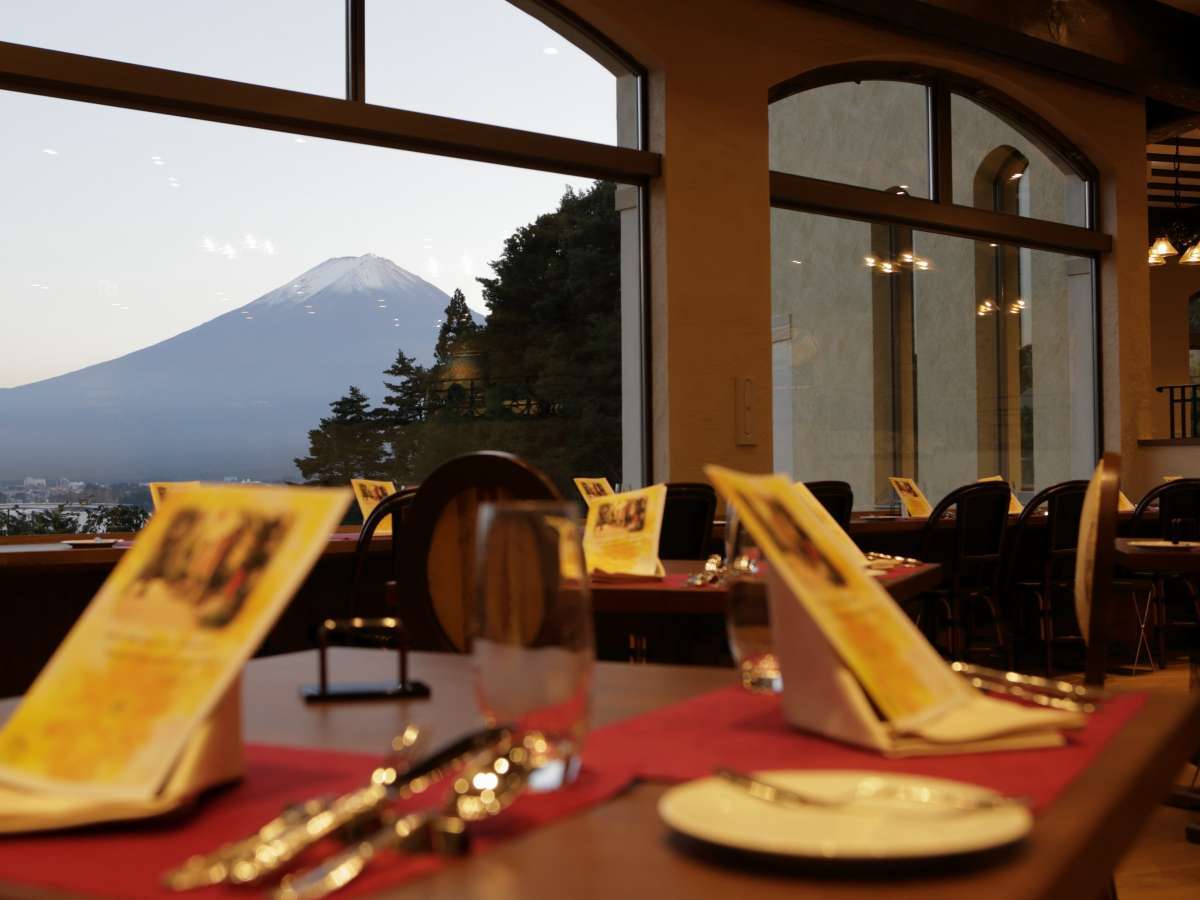 【New Local Stay★山梨県民限定】近場でリゾート★最大10%OFFで河口湖を満喫する嬉しい3つの特典付♪