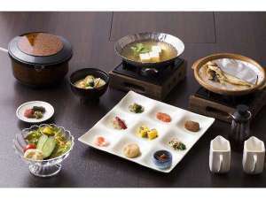 【朝食だけでもゆっくり食べたい♪】色浴衣を着て城崎の夜の街・外湯を満喫 ☆ 1泊朝食付きプラン ☆