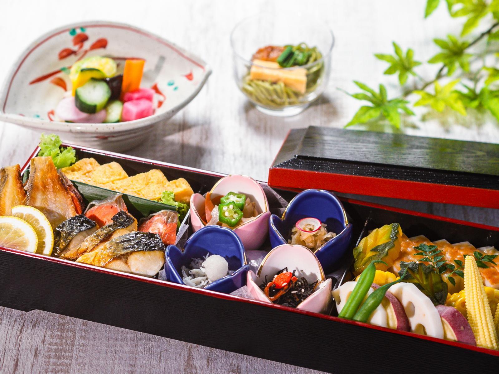 【朝食付き基本プラン】ひとり旅からグループ旅行まで<日本の夕陽百選の宿>15時in10時30分out