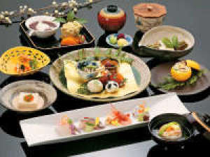 【14時チェックイン】控えめコースでお手頃に本格フレンチを堪能【フランス料理1泊2食】