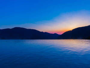 最大24時間滞在可能 天悠ロングステイプラン【12時チェックイン】~絶景の温泉露天風呂付き客室~