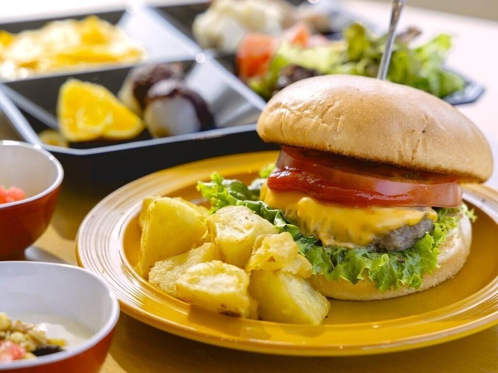 【連泊／選べるメインディッシュ付き】3連泊以上のご予約におすすめ！